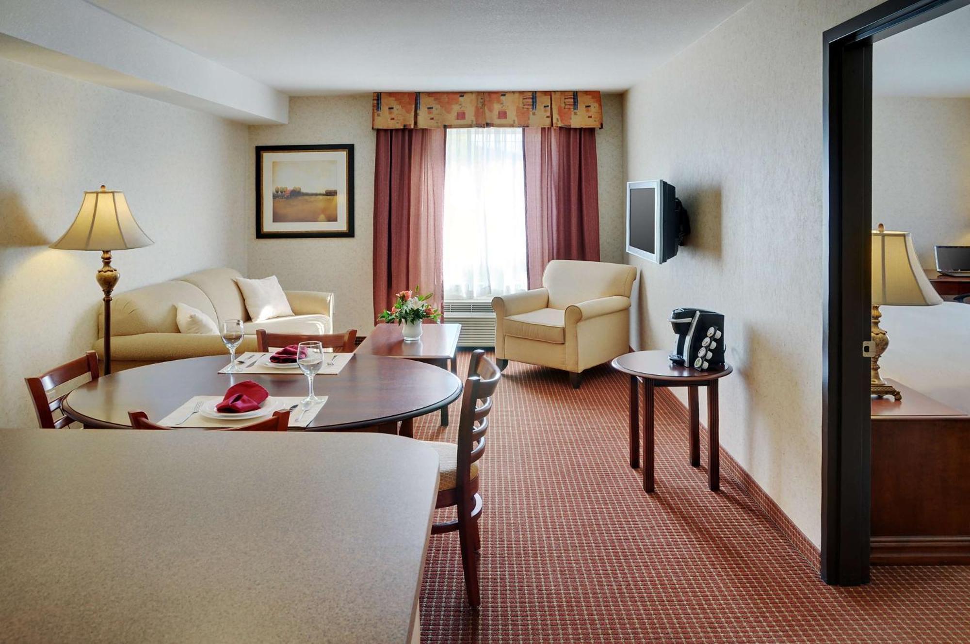 Coast Grimshaw Hotel & Suites מראה חיצוני תמונה