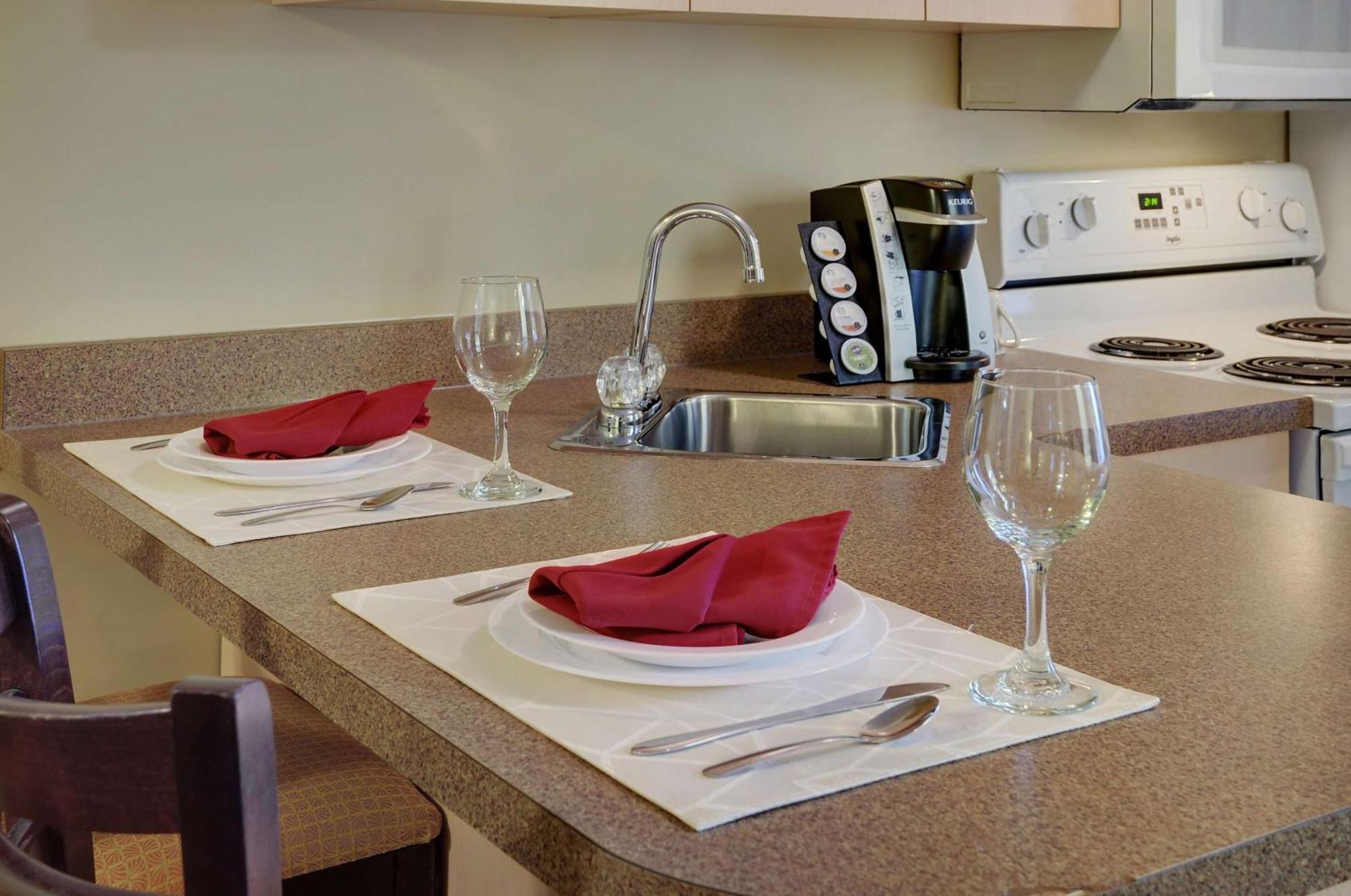 Coast Grimshaw Hotel & Suites מראה חיצוני תמונה