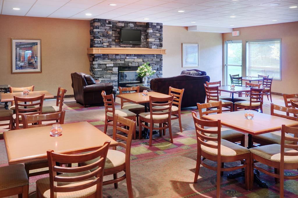 Coast Grimshaw Hotel & Suites מראה חיצוני תמונה