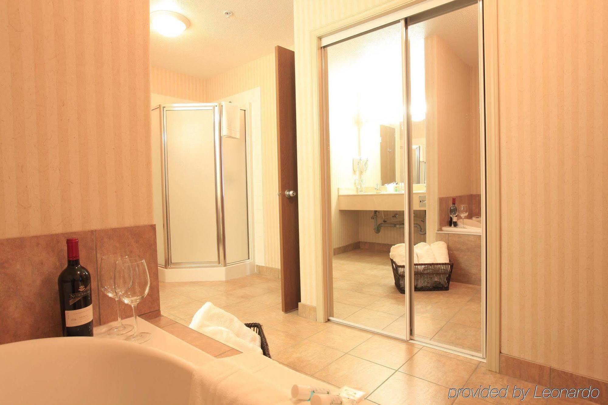 Coast Grimshaw Hotel & Suites מראה חיצוני תמונה